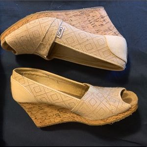 Toms Wedges